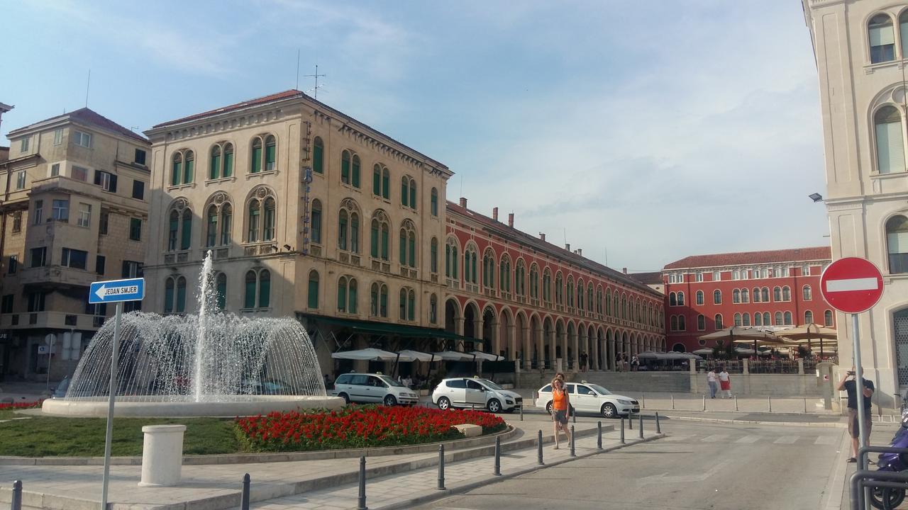 Nina, Apartment In City Centre Split Exterior photo